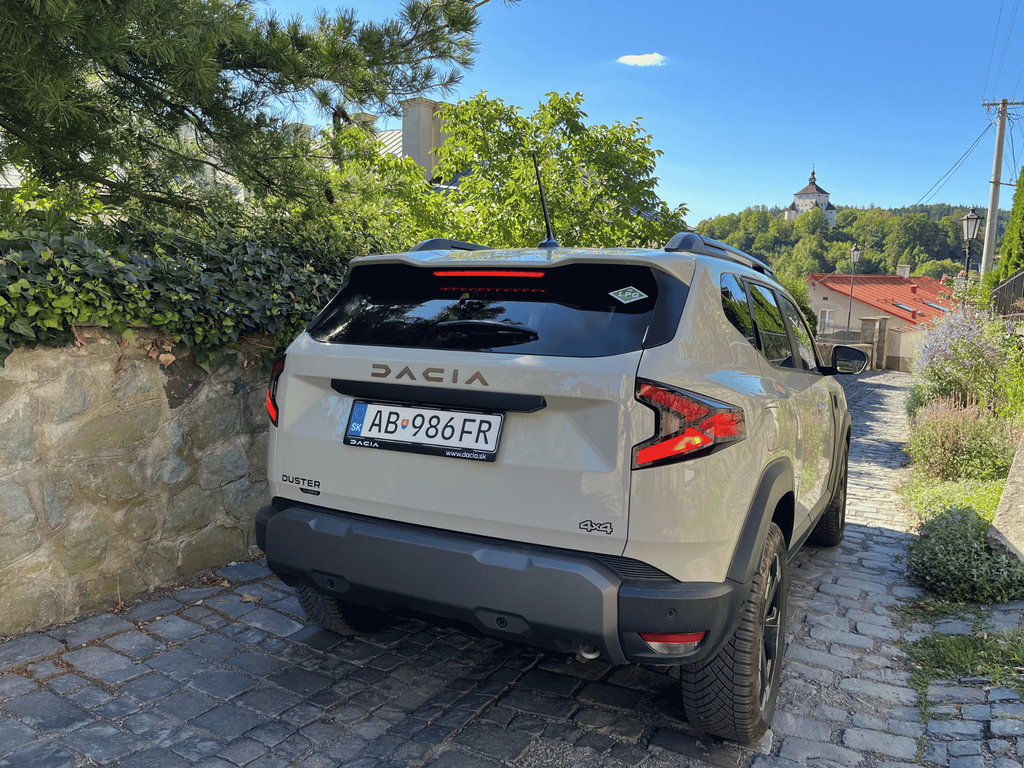 Dacia Duster Extreme Hybrid-G 150 4×4 